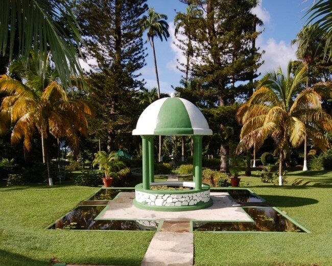St Vincent Botanic Gardens — St Vincent & the Grenadines