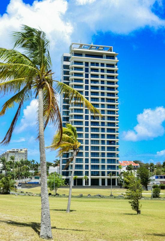 Fourteen at Mullet Bay — Saint-Martin