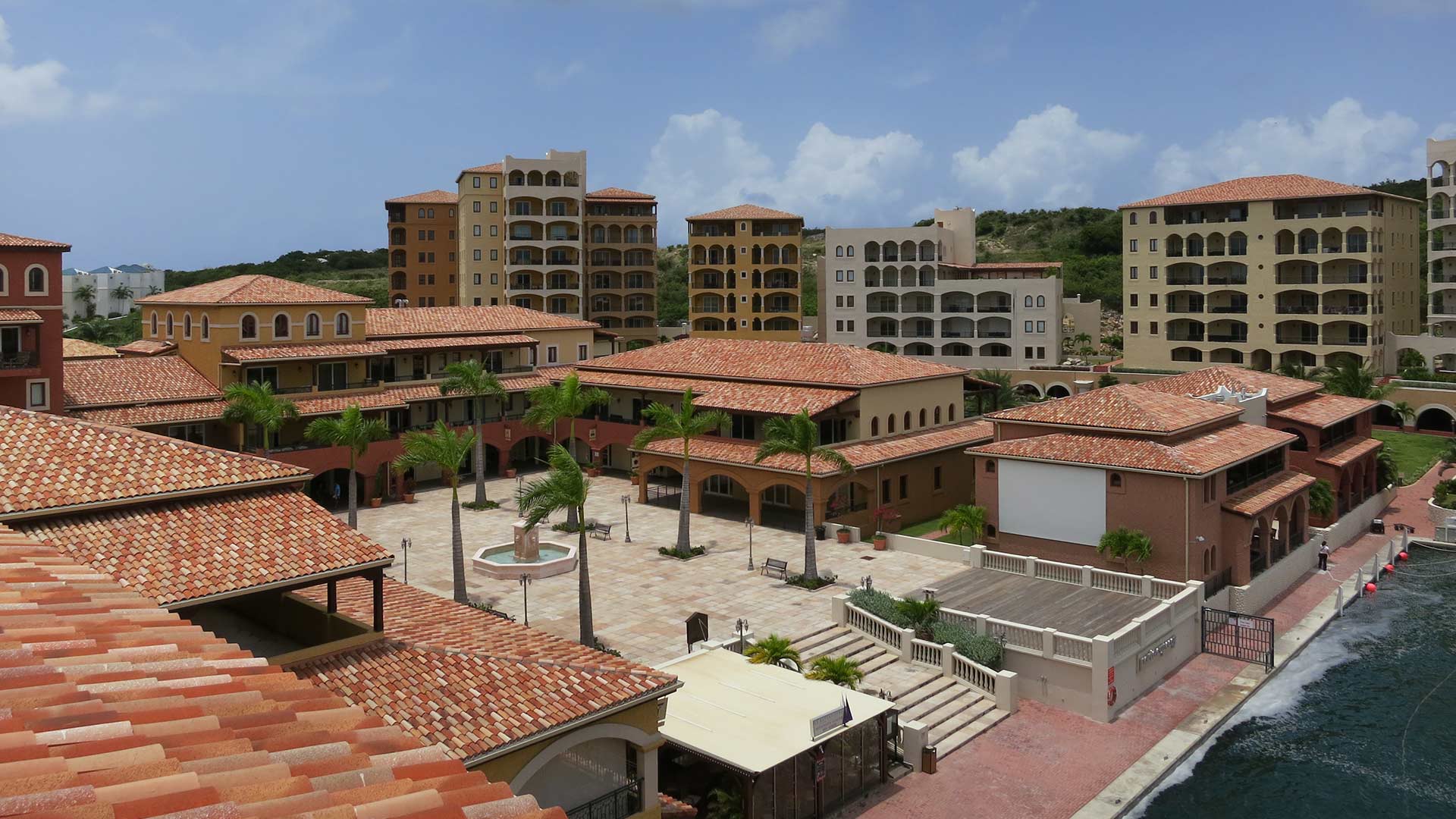 Expert Roof — Sint Maarten