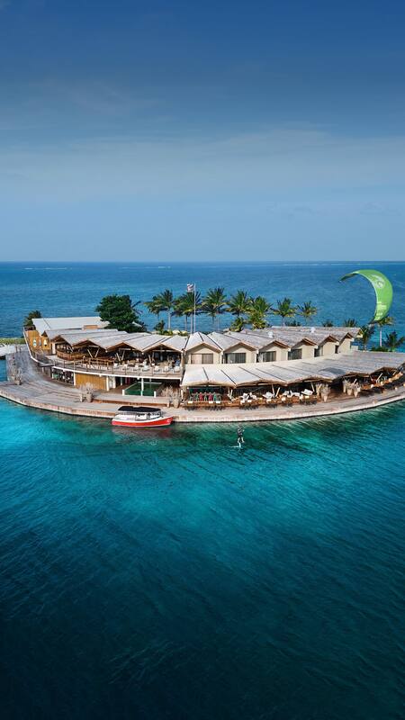 Saba Rock Resort Restaurant & Bar — British Virgin Islands