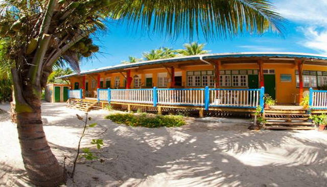 Oüaliri Beach Hôtel — Guadeloupe